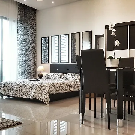 1-2 Guests, Hbo-Go Tv, Bali-Style Studio In Cybersquare, Cyberjaya By Flexihome-My Exterior photo