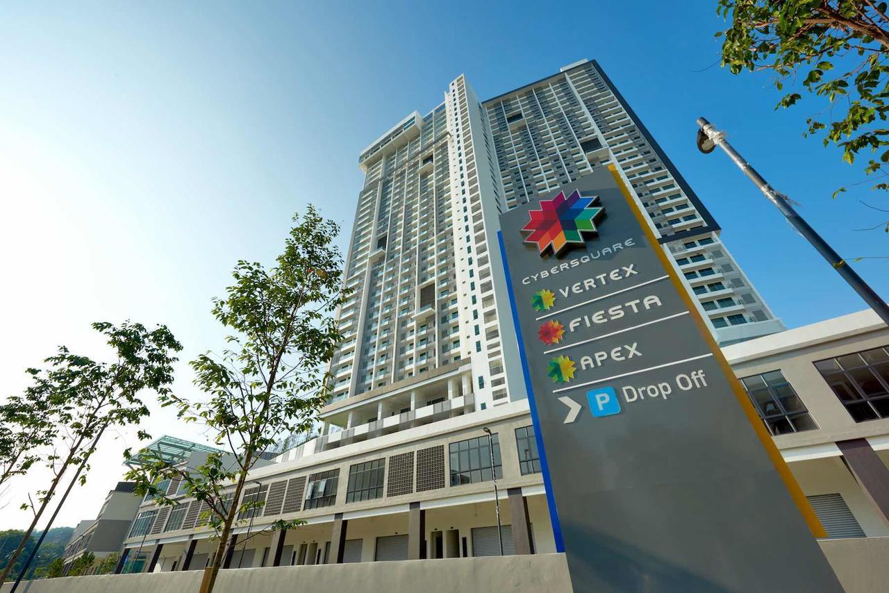 1-2 Guests, Hbo-go Tv, Bali-style In Cybersquare, By Flexihome-my Cyberjaya