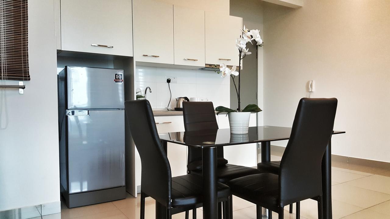 1-2 Guests, Hbo-go Tv, Bali-style In Cybersquare, By Flexihome-my *