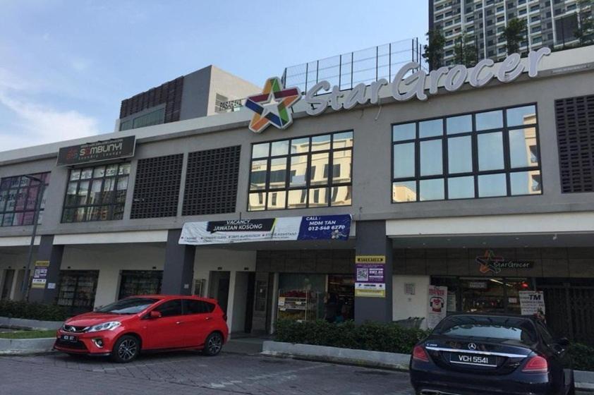 Apartment 1-2 Guests, Hbo-go Tv, Bali-style In Cybersquare, By Flexihome-my
